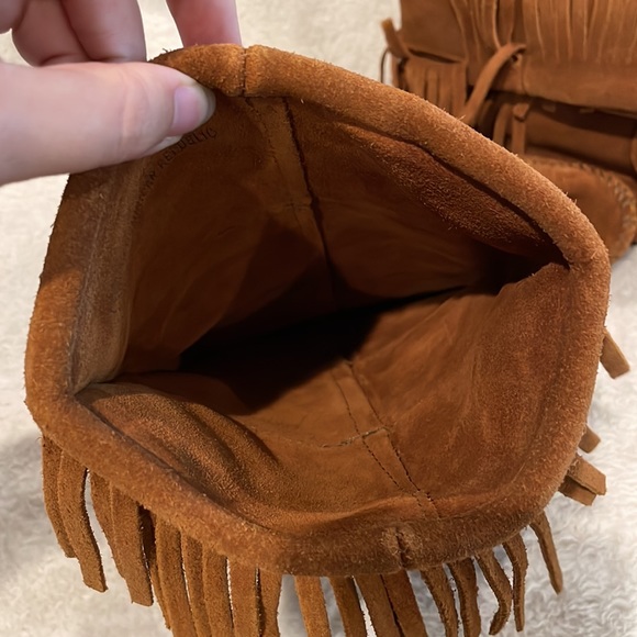 Minnetonka Moccasins Three Layer Brown Suede Fringe Boots Size 8 - Picture 4 of 8
